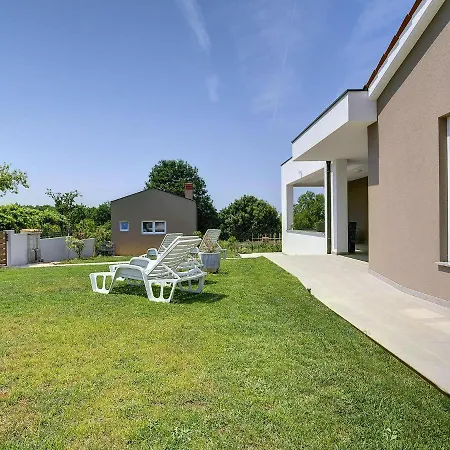 Modern In With Garden Villa